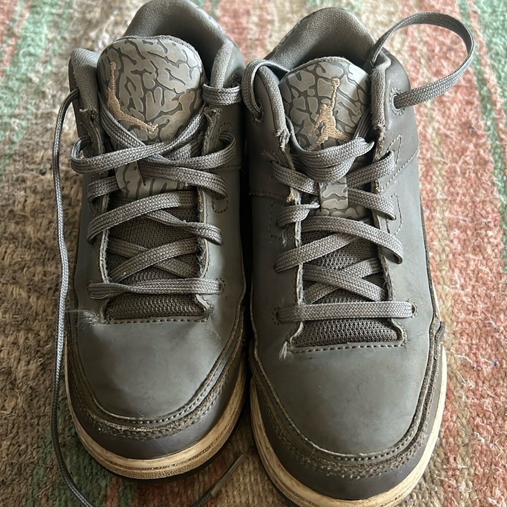 Boys Micheal Jordon sneakers